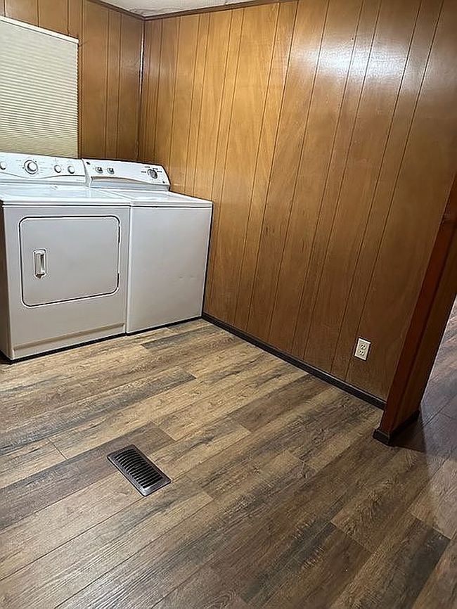 Photo of 702 E Clark St, Livingston, MT