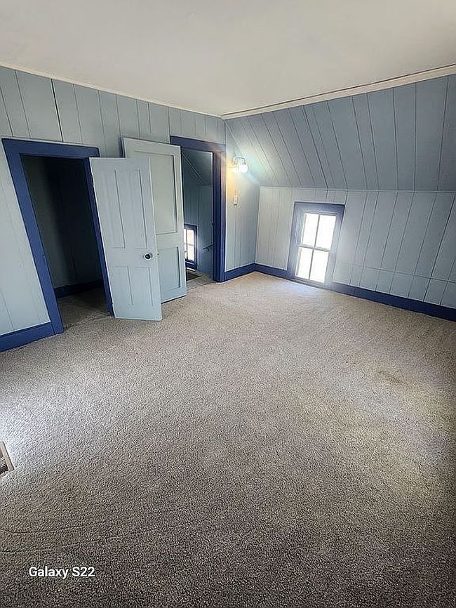 Image of 1007 N Oak St