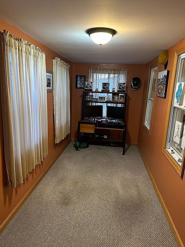 Image of 412 Main St