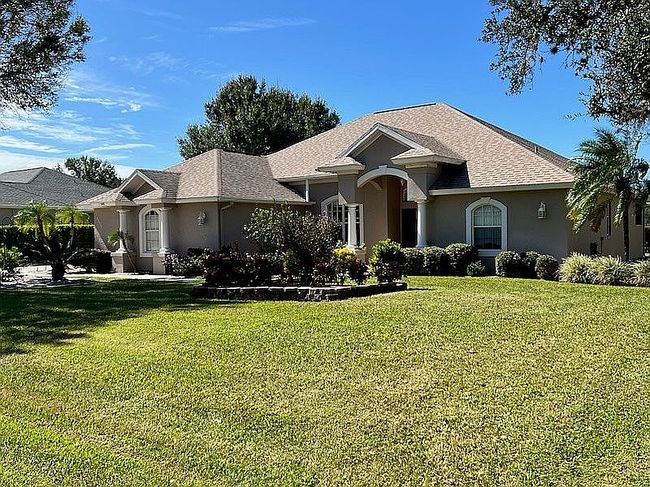Image of 3000 Manor Dr
