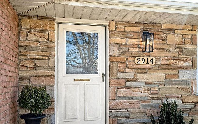 Photo of 2914 Chapel View Dr, Silver Spring, MD