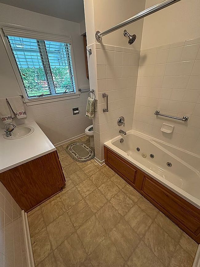 Image of 398 Butler St