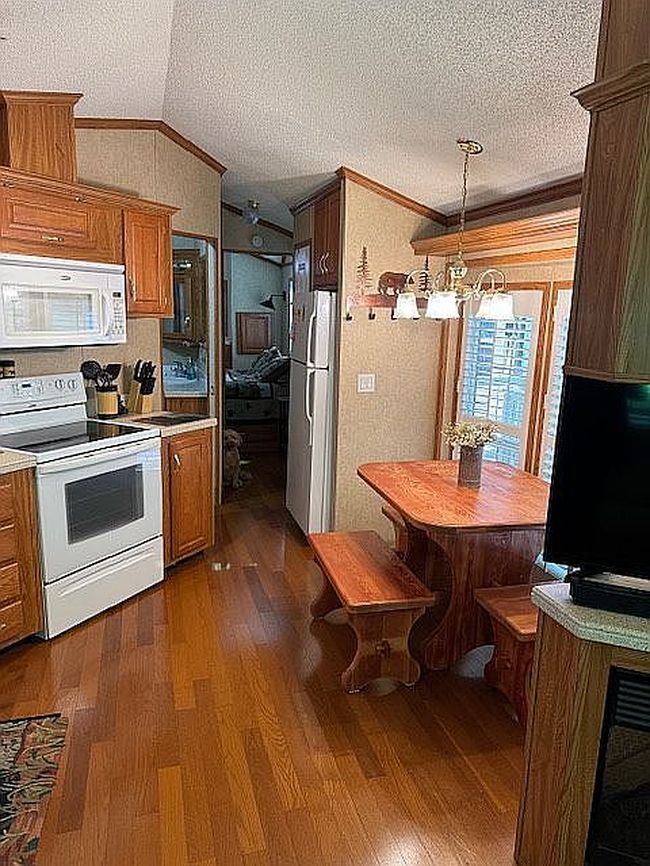 Photo of 14 14 & 16 Brookwalk Dr #39/40, Cleveland, GA