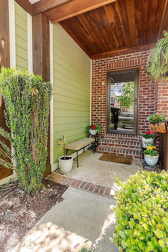 Photo of 617 Village Main Cir, Davidson, NC