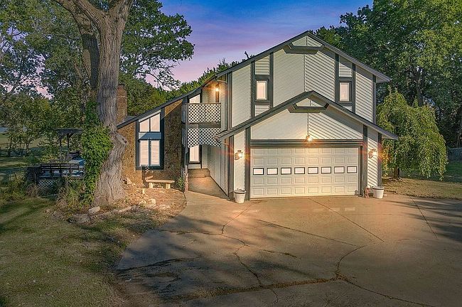 Preview of property located at 1120 N Azure Ln