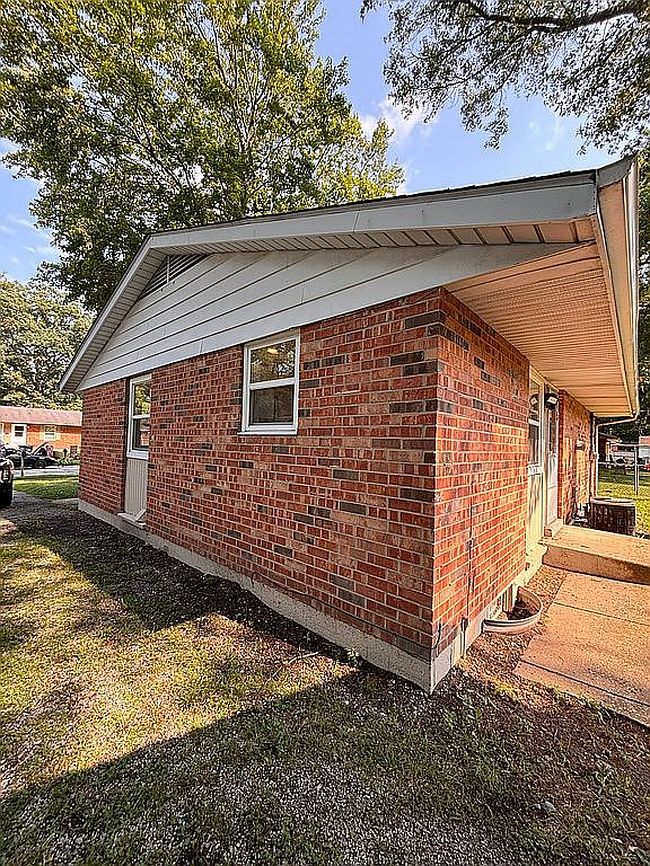 Image of 1101 Salem St