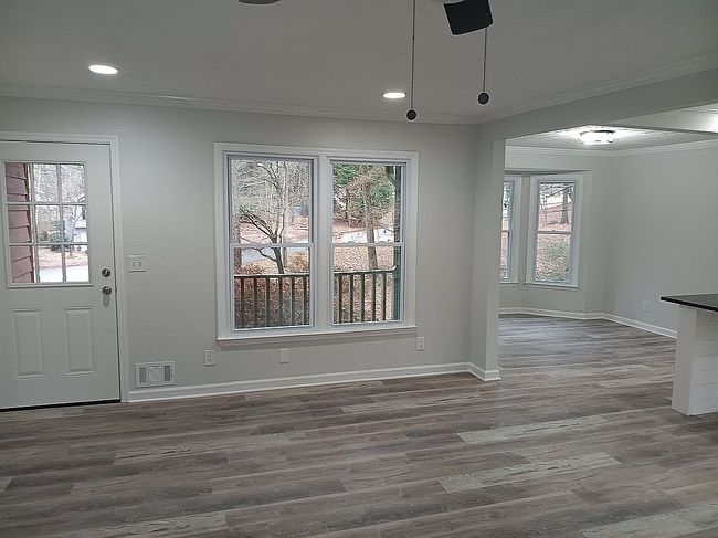 Image of 104 Southfork Dr