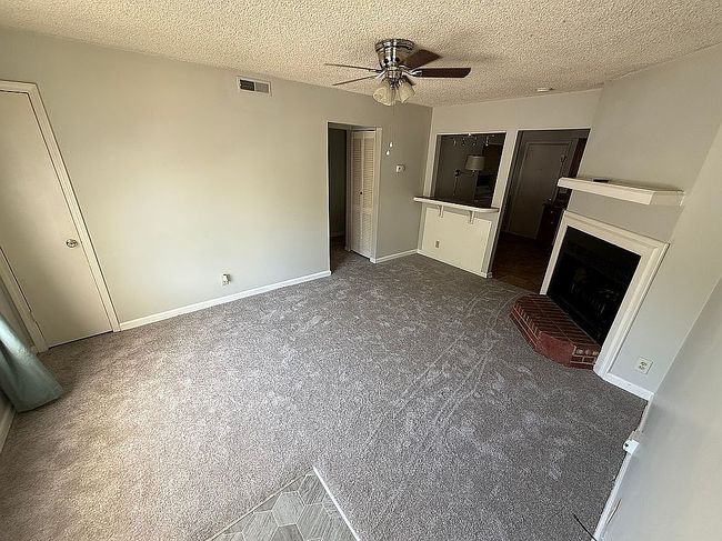 Image of 301 Cedarcreek Dr