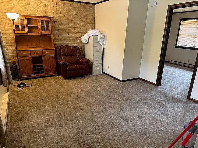 Image of 67 E Hatfield St