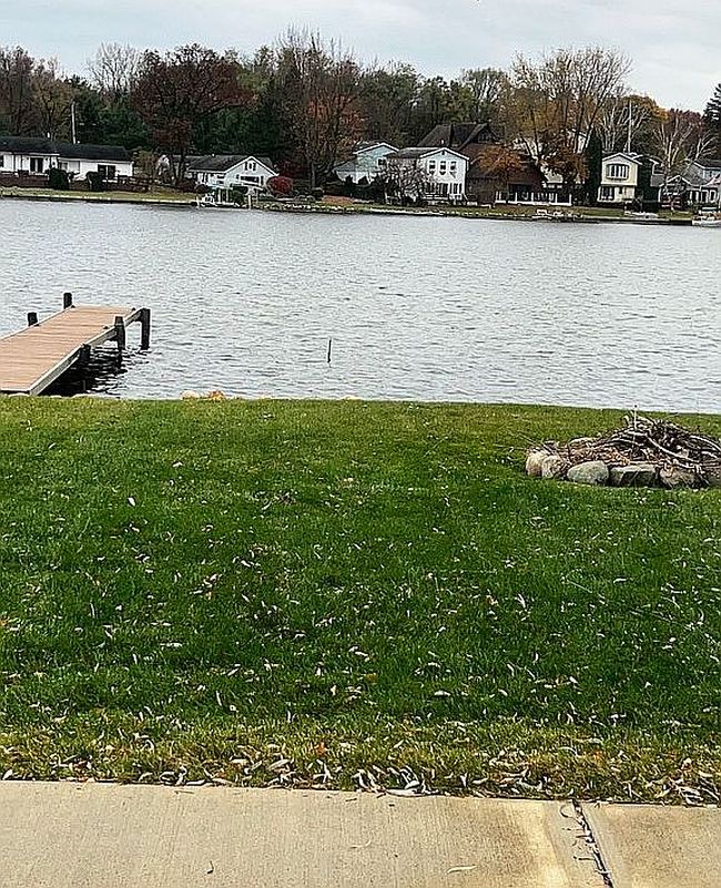 Photo of 8065 S Portage Rd, Jackson, MI