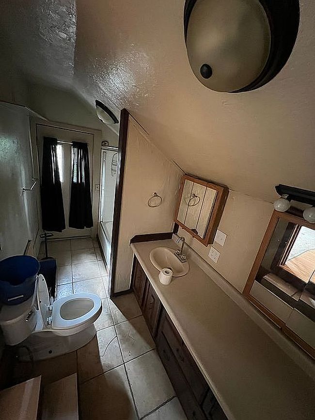 Image of 805 Chena Hills Dr