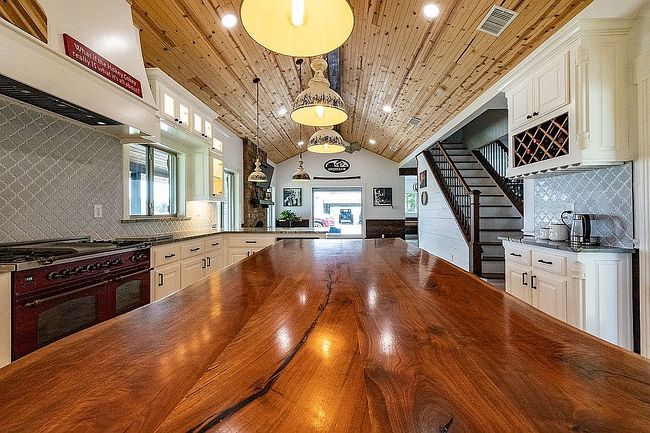 Additional photo 1 of property located at 1302 Fm 1885