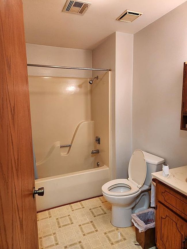 Image of 1004 N State St
