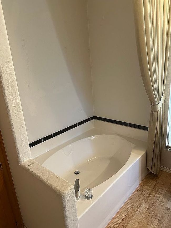Photo of 76 Orchardcrest Dr, Oroville, CA