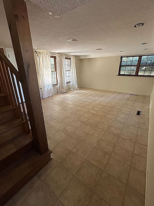 Photo of 2 Seminole Dr, Greenville, SC