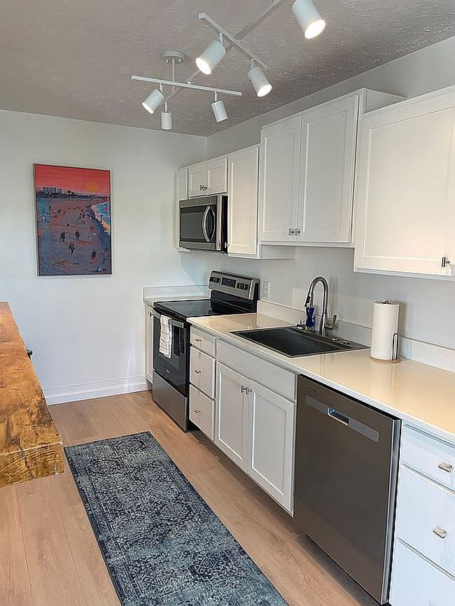 Photo of 5228 Beach Dr, Panama City, FL