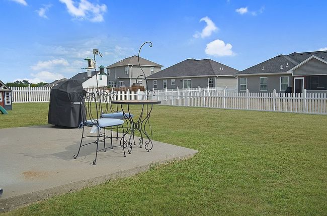 Additional photo 3 of property located at 3943 Clydesdale Dr