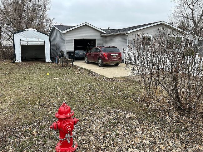 Photo of 519 1st Ave Nw, Wibaux, MT
