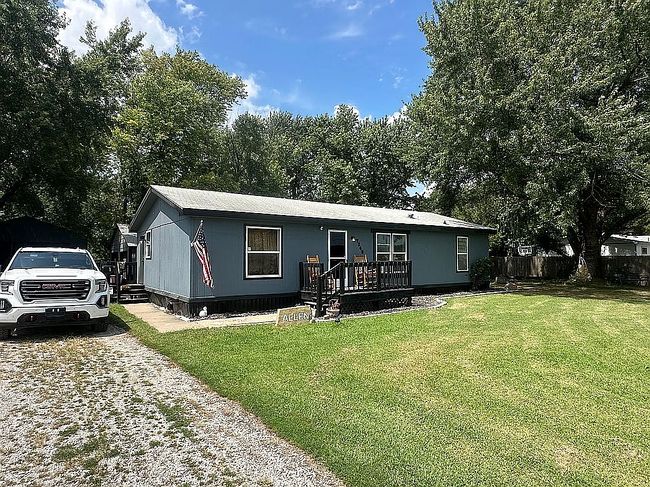 7249 S Hillside St, Wichita, KS