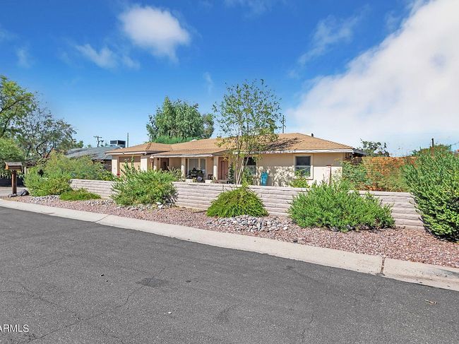 Preview of property located at 7658 N 12th Pl