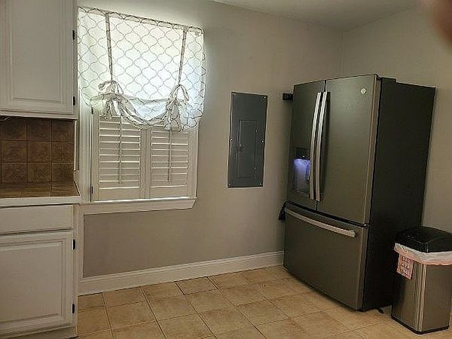 Additional photo 2 of property located at 1818 Bunting Dr