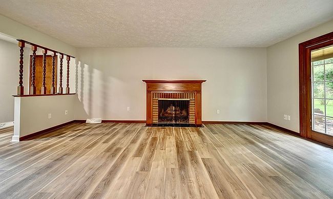 Photo of 2407 Tanglewood Dr Ne, Massillon, OH
