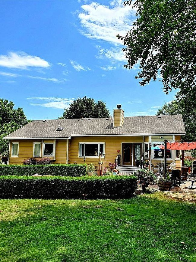 Image of 5 W Lake Dr