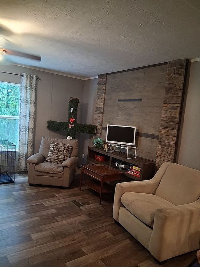 Photo of 346 Strong Hollow Ln, Rocky Top, TN