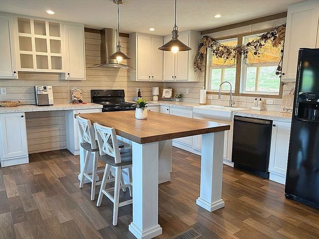 Photo of 4501 Shipe Rd, Corryton, TN