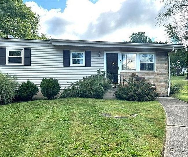Photo of 1509 Hyde Park Ave, Akron, OH