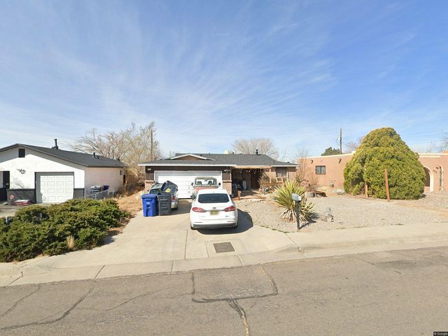 Image of 905 La Charles Dr Ne