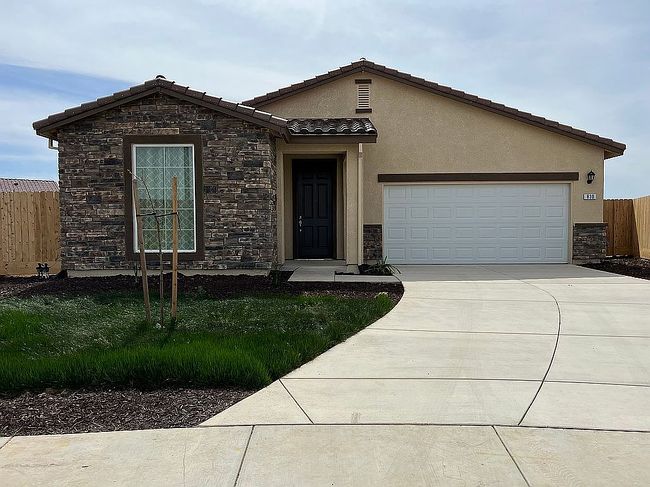 Preview of property located at 830 Emily Ct