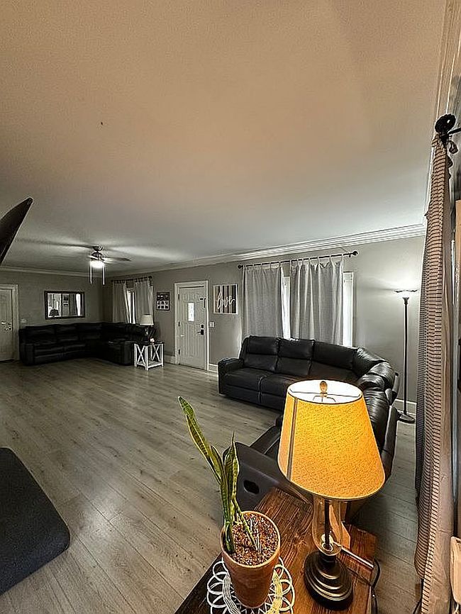 Image of 408 Merchant St