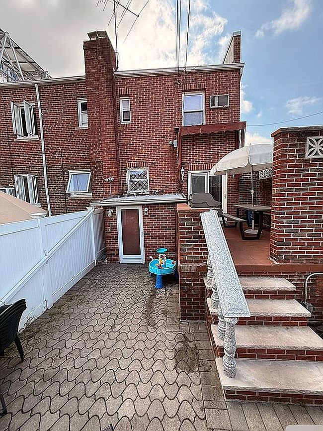Photo of 326 Bay 14 St, Brooklyn, NY