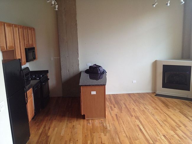 Photo of 1645 W Ogden Ave Unit 316, Chicago, IL
