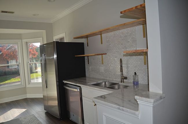Additional photo 3 of property located at 1012 Ariel Ln