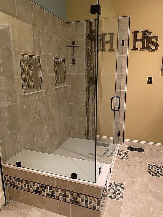 Photo of 3329 Crystal Lake Dr, Festus, MO