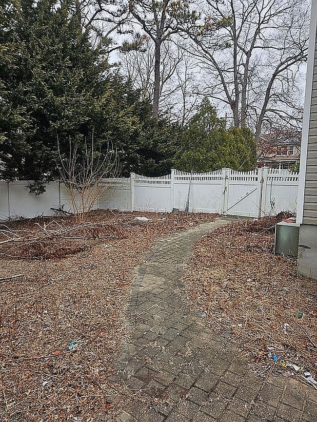 Photo of 6 1st Ave, Holtsville, NY