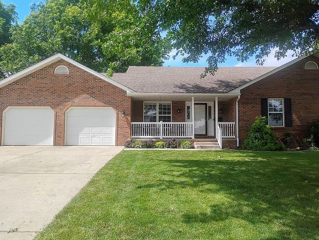 Photo of 214 Michael Pl, Jerseyville, IL
