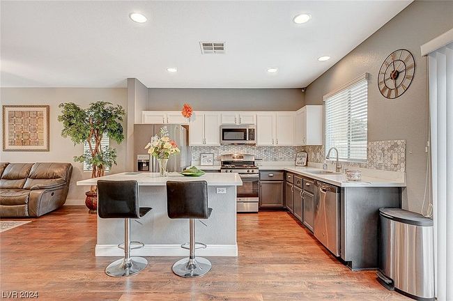 Additional photo 1 of property located at 6412 Tumblegrass Ct