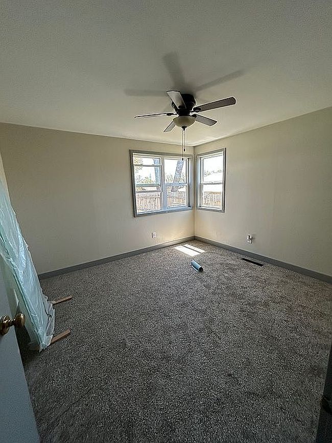 Photo of 205 N Grant Ave, Mullen, NE