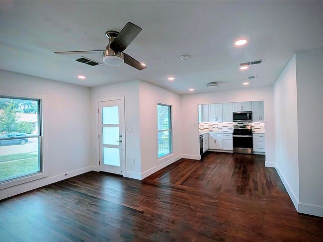 Photo of 4409 Calmont Ave, Fort Worth, TX