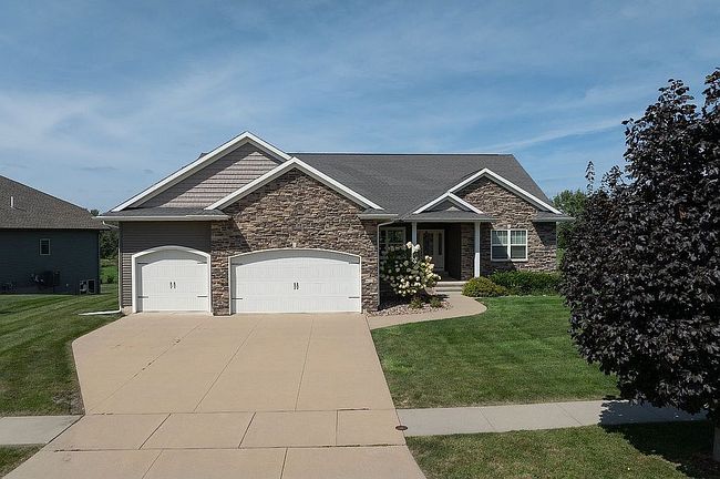 Preview of property located at 6221 Casey Ct Ne