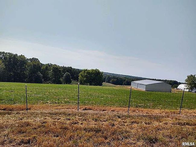 Photo of 470 Washington Ln, New Burnside, IL