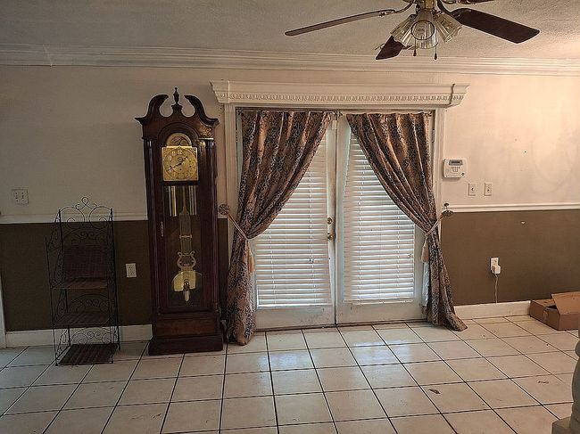 Image of 303 Maple St
