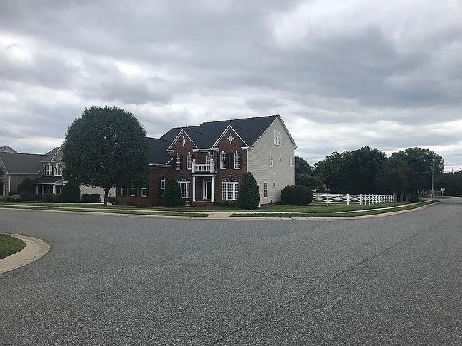 Photo of 139 Corona Cir, Mooresville, NC