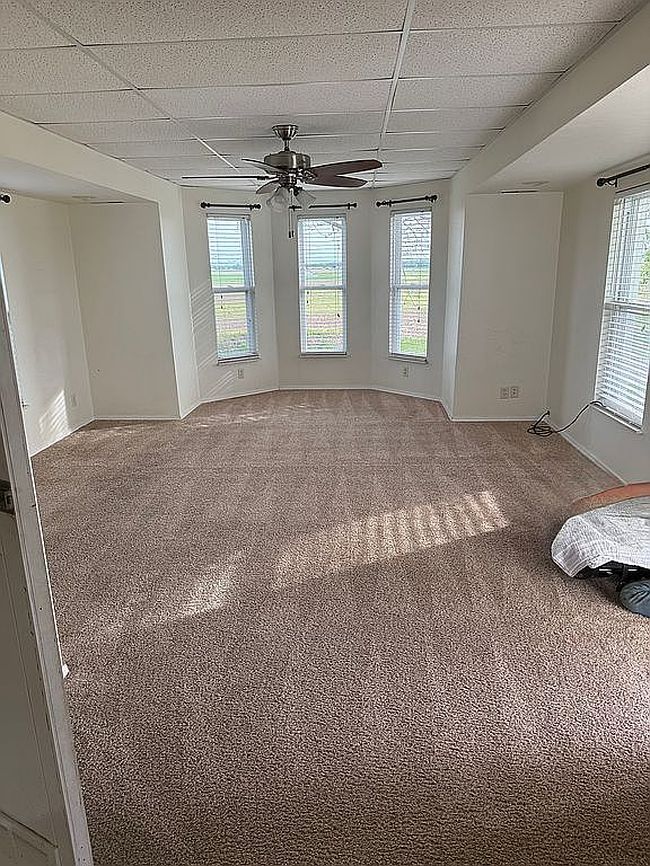 Photo of 13441 Old State Rd, Carlyle, IL