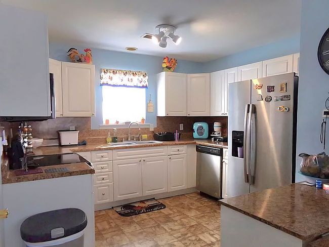 Additional photo 1 of property located at 303 Autumnwood Dr