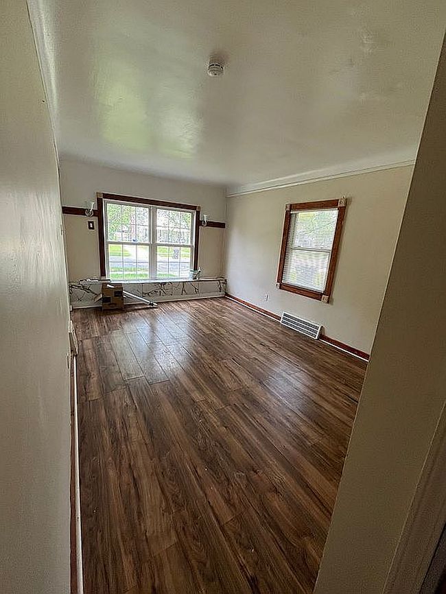 Additional photo 4 of property located at 16284 Coram St