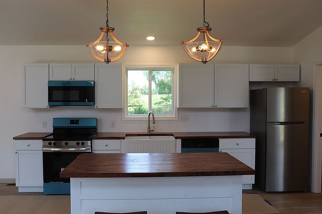 Photo of 2231 Honeysuckle Ln, Wellston, OH
